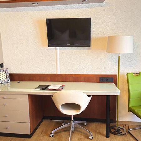 Hotel Avenue Altenfurt Norimberga Esterno foto