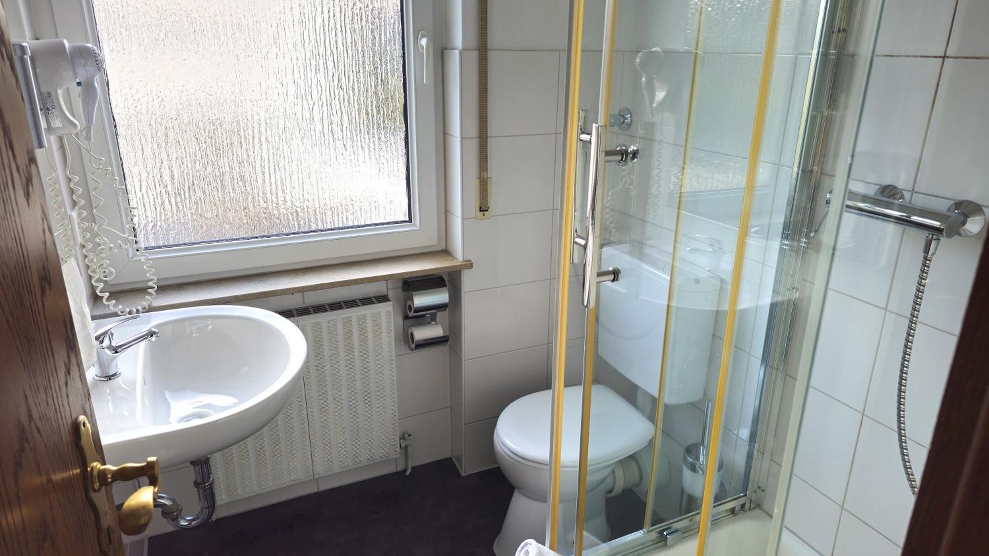 Hotel Avenue Altenfurt Norimberga Esterno foto